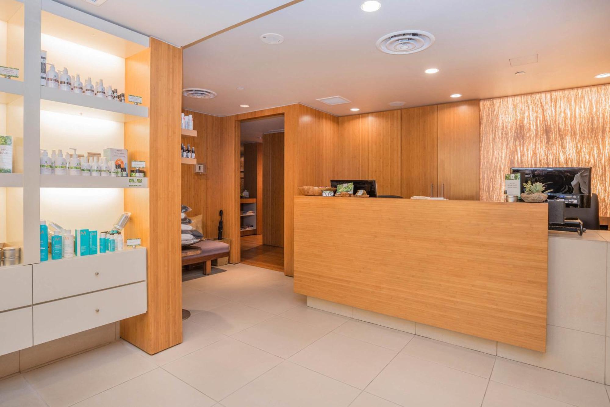 La Grande Residence At The Sutton Place Hotel Vancouver Ngoại thất bức ảnh The spa at The Westin Palace Madrid
